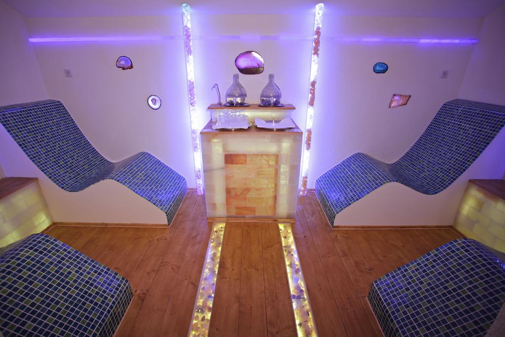 Parkhotel Flora Am シュルッフゼー エクステリア 写真
